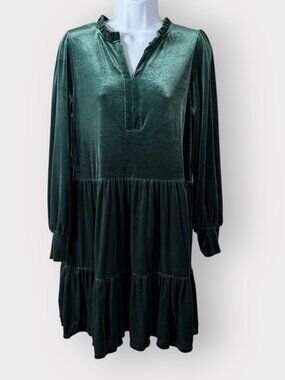 1 State Velvet Tiered Dress | 8 | Green | Dark Romantic Holiday